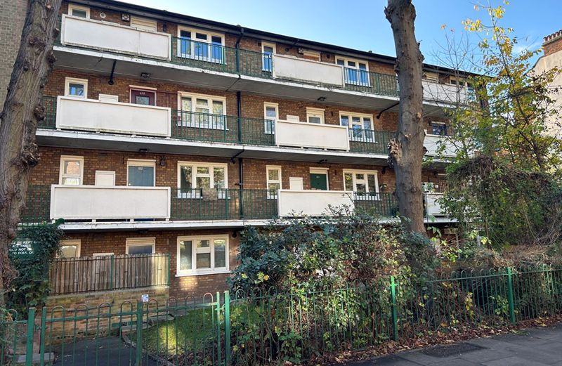 Broadfield Broadhurst Gardens